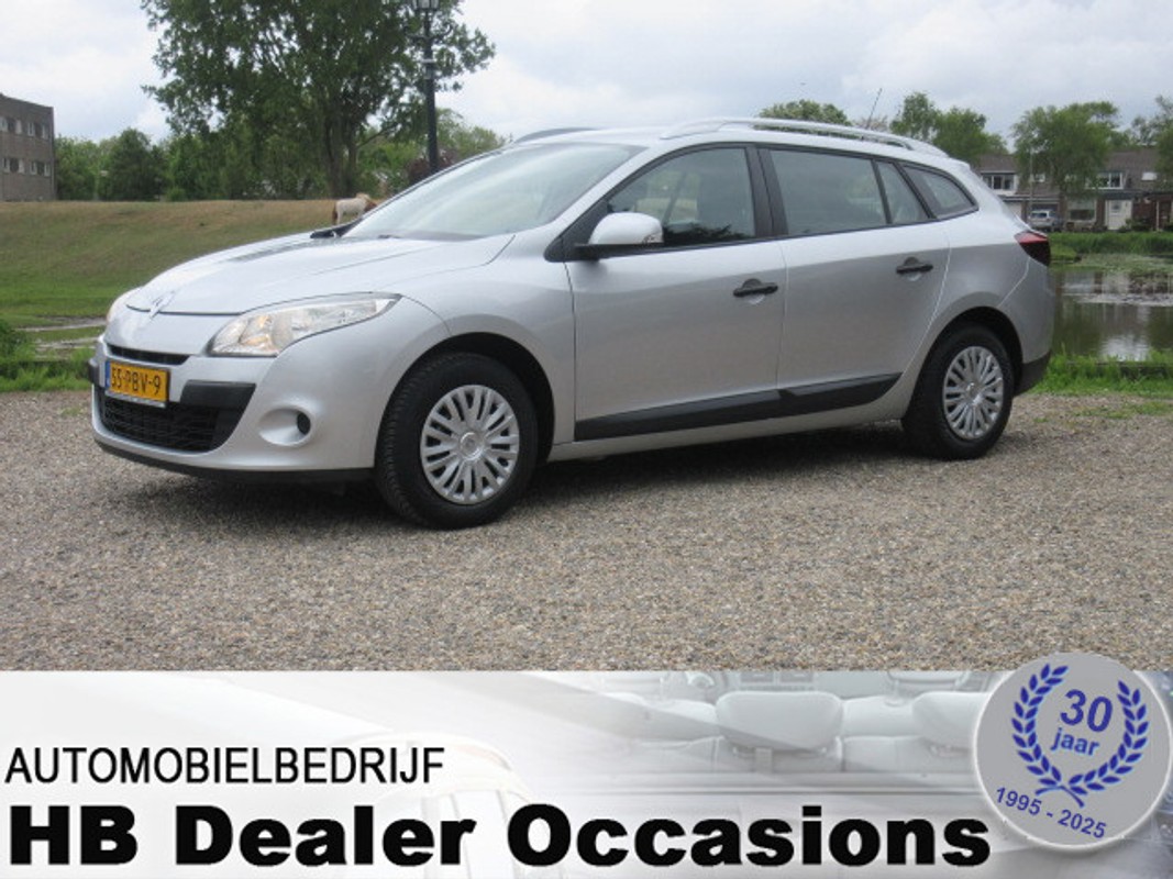 Renault-Mégane Estate-1.6 Authentique | Lease One en Lenen op Maat maken het mogelijk!